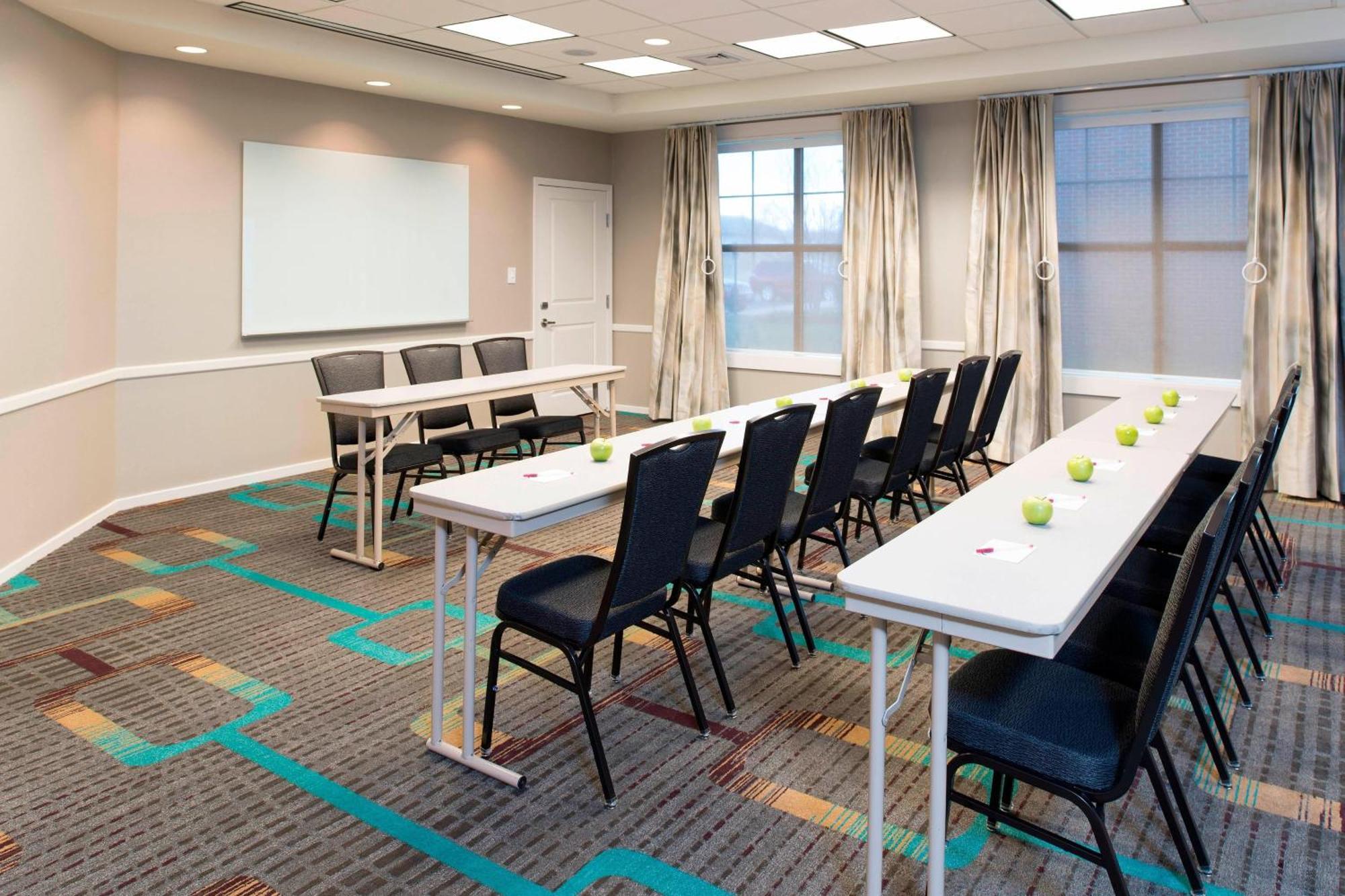 Residence Inn Moline Quad Cities Экстерьер фото