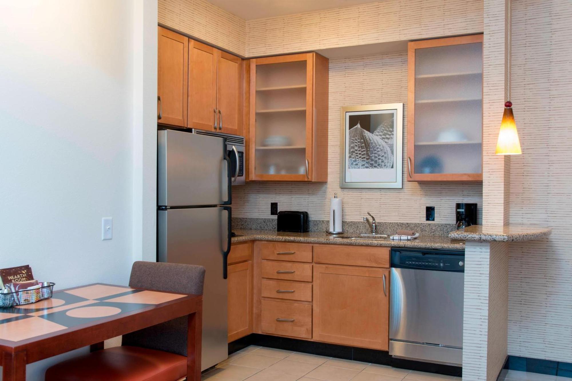 Residence Inn Moline Quad Cities Экстерьер фото