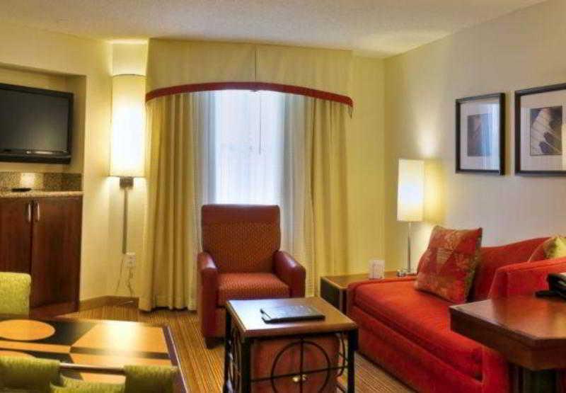 Residence Inn Moline Quad Cities Номер фото